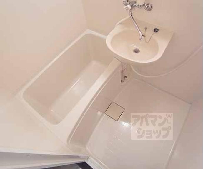 【ヴィラ御陵】間取