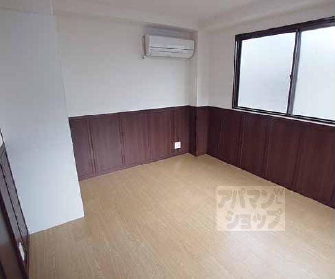 【ヴィラ御陵】間取