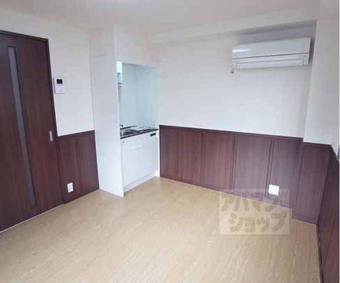 【ヴィラ御陵】間取