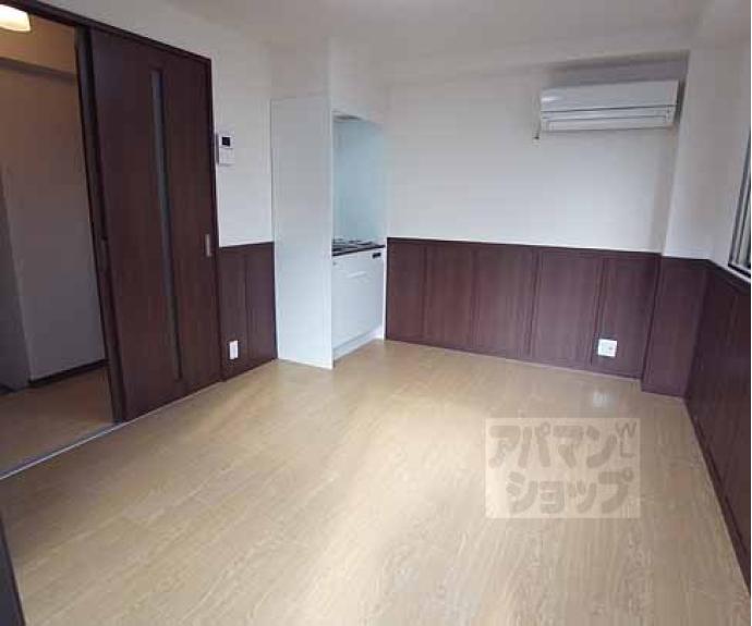 【ヴィラ御陵】間取