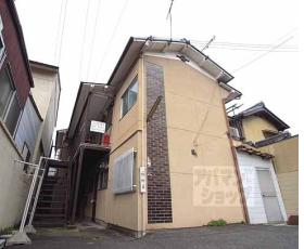 岡町荘：