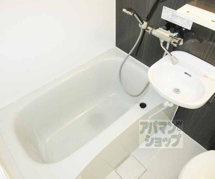 【サンローラン新十条】間取