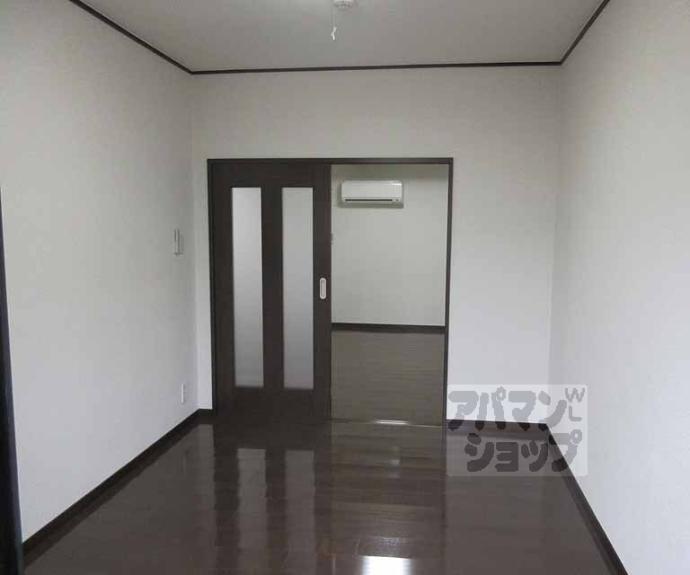 【ルネシャンポール山科】間取