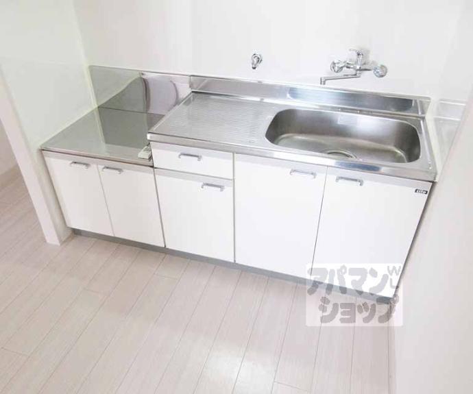 【プルーリオン勧修寺】間取