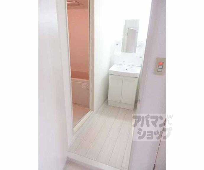 【プルーリオン勧修寺】間取