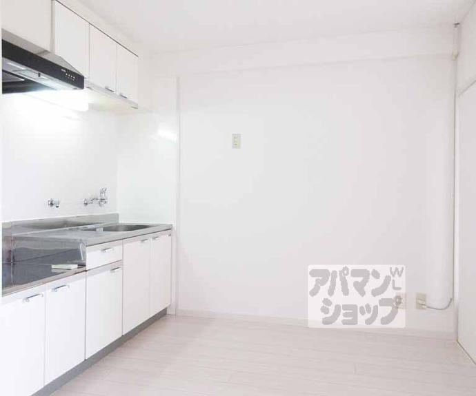 【プルーリオン勧修寺】間取