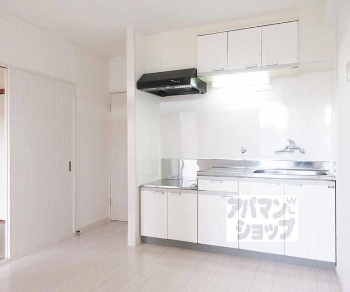 【プルーリオン勧修寺】間取