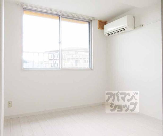 【プルーリオン勧修寺】間取