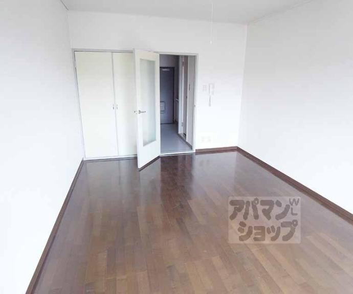 【ヴェルメゾン大宅】間取