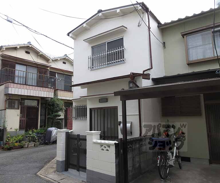 大塚南溝町５６－２３貸家