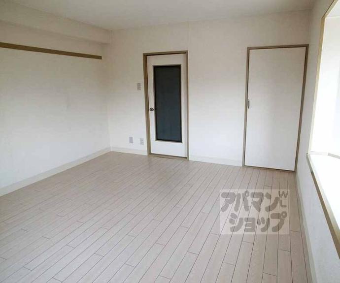 【プランドール勧修寺】間取