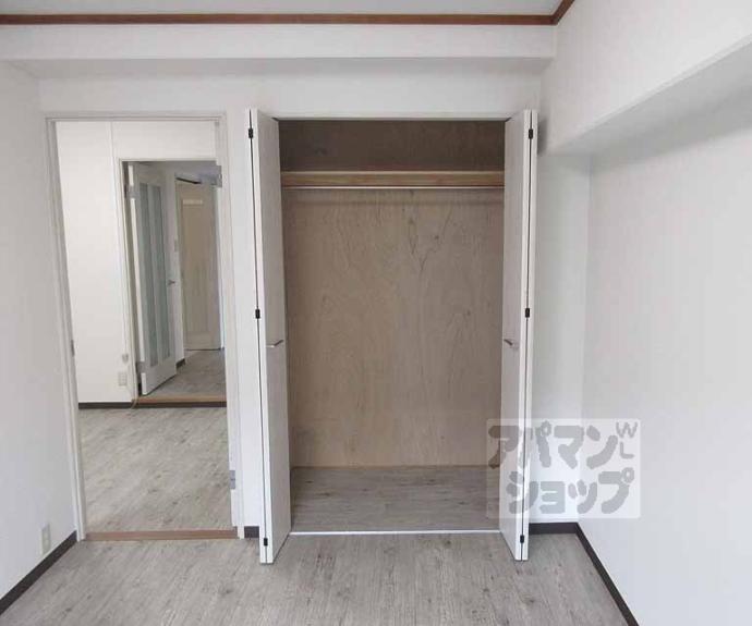 【ＦＬＯＴ　ＨＯＵＳＩＮＧ】間取