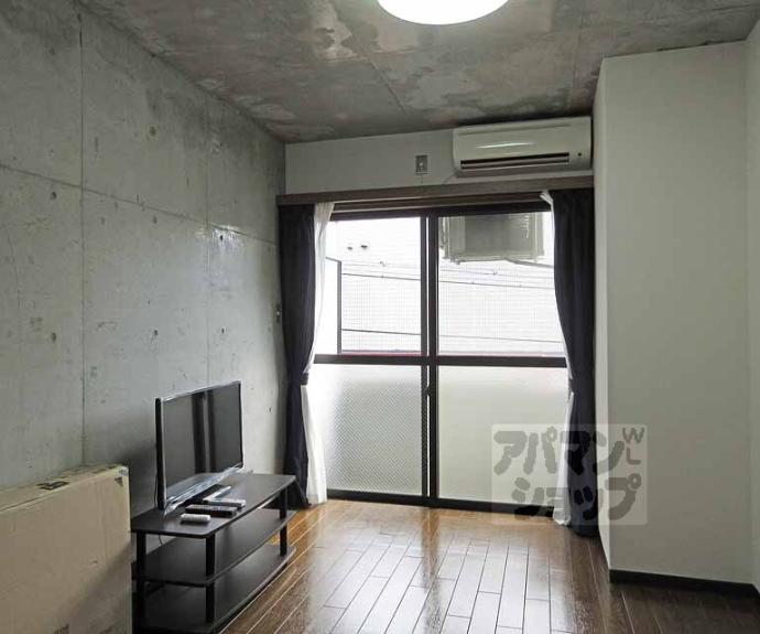 【FLOT HOUSING】間取