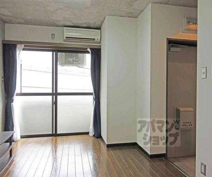 【FLOT HOUSING】間取
