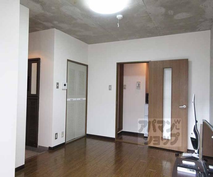 【FLOT HOUSING】間取