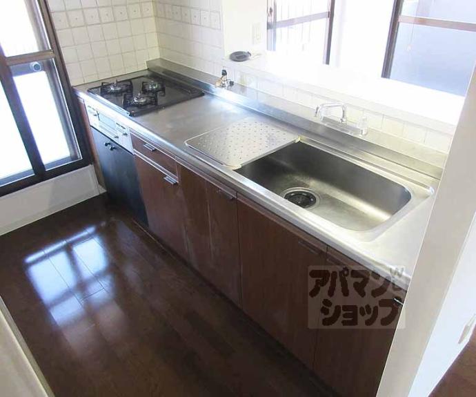 【ライオンズマンション山科小野】間取