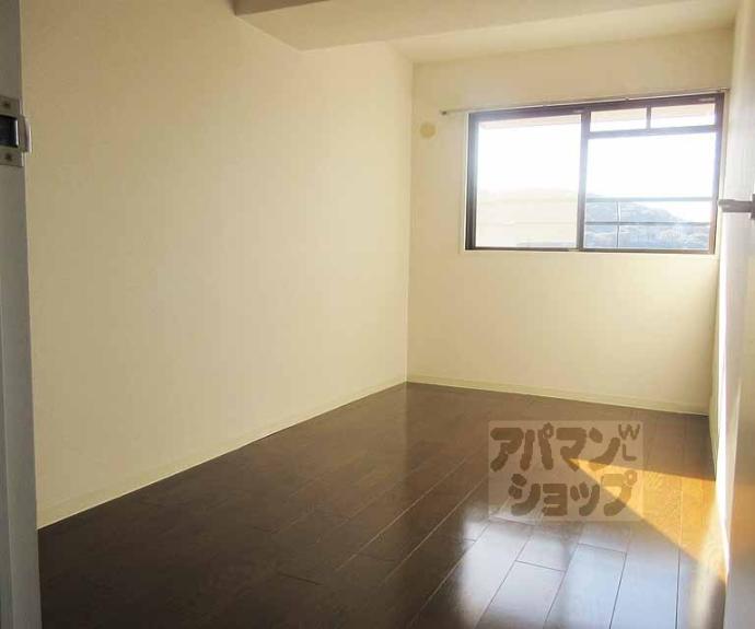 【ライオンズマンション山科小野】間取