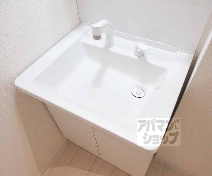 【プルーリオン椥辻】間取