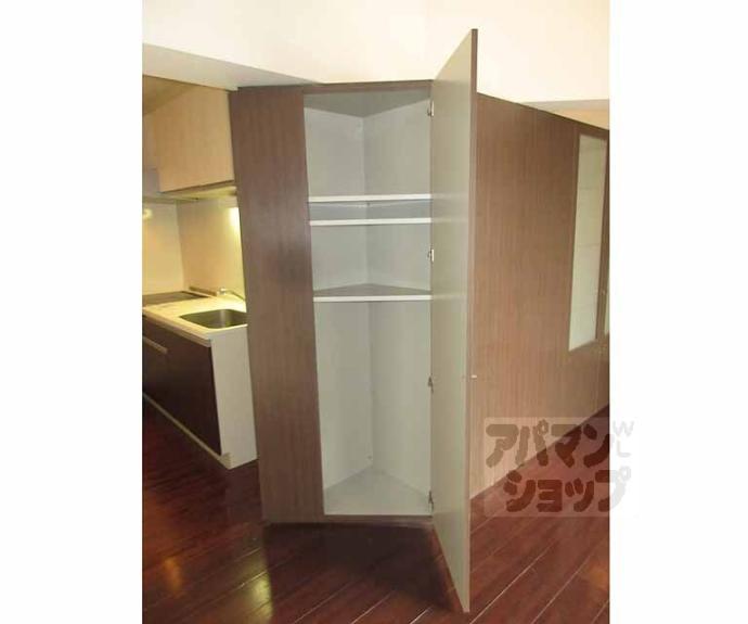 【ＰＡＲＫ　ＨＩＬＬＳ　ＯＹＡＫＥ　ＶＩＬＬＡ　３】間取
