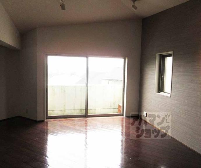 【ＰＡＲＫ　ＨＩＬＬＳ　ＯＹＡＫＥ　ＶＩＬＬＡ　３】間取