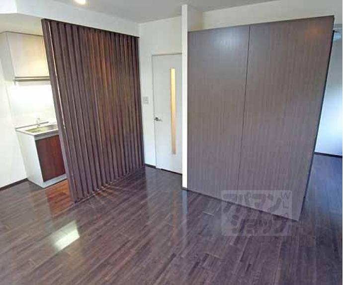 【ＰＡＲＫ　ＨＩＬＬＳ　ＯＹＡＫＥ　ＶＩＬＬＡ　３】間取