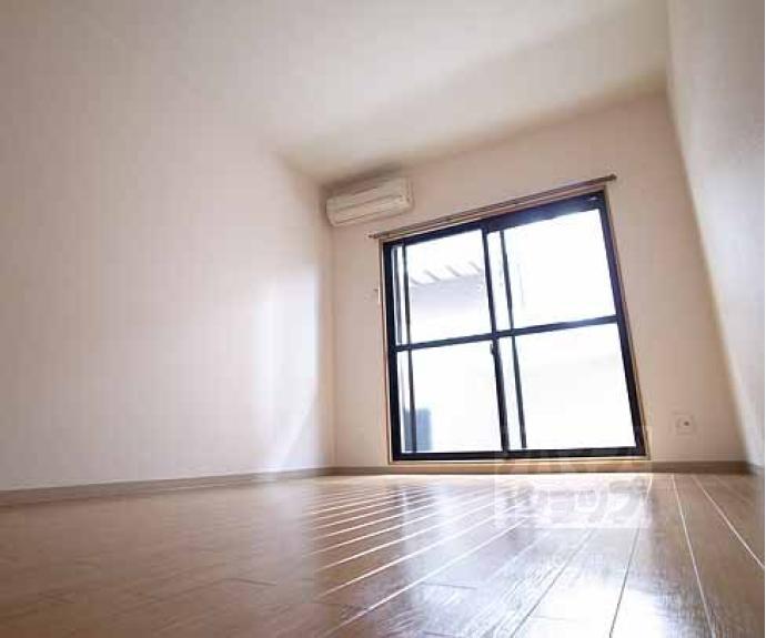 【ディアコート大宅】間取