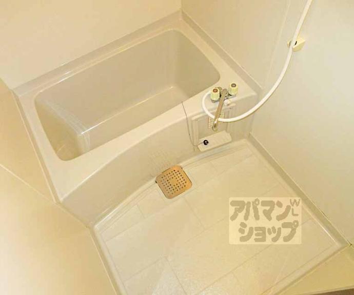 【アースコート四ノ宮】間取