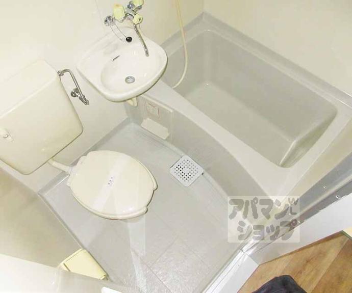 【アースコート四ノ宮】間取