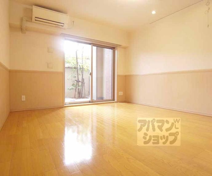 【パインフィールド洛東】間取