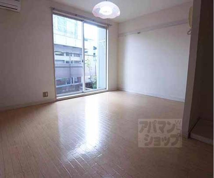 【アネックス御陵】間取