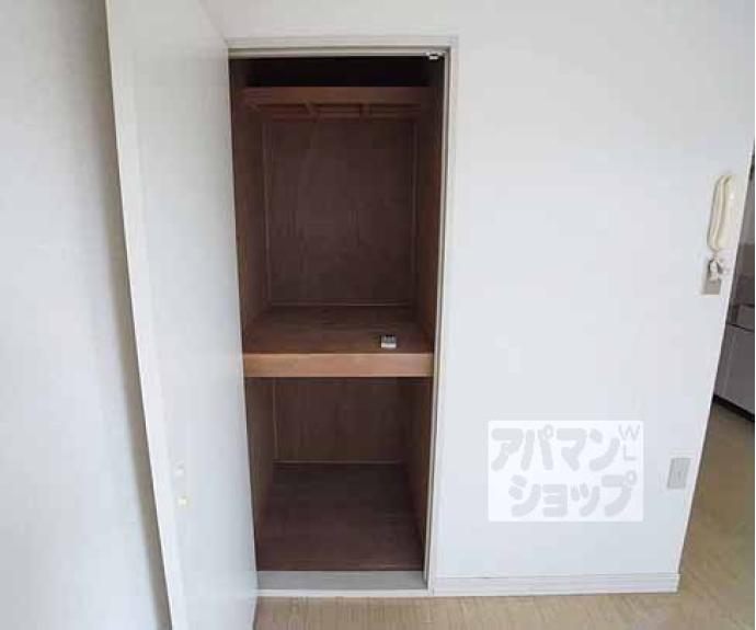 【アネックス御陵】間取