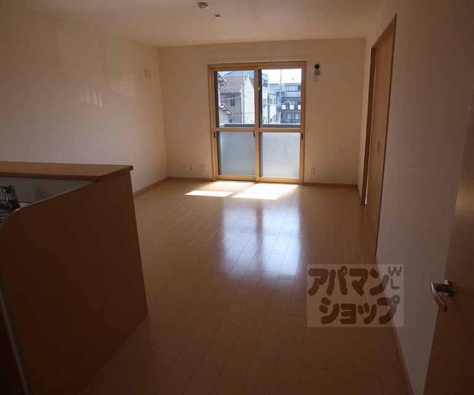 【ＭＡＥＤＥ　ＴＯＷＮ　Ａ棟】間取