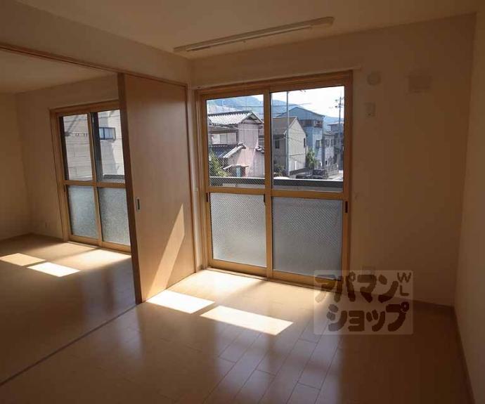 【ＭＡＥＤＥ　ＴＯＷＮ　Ａ棟】間取