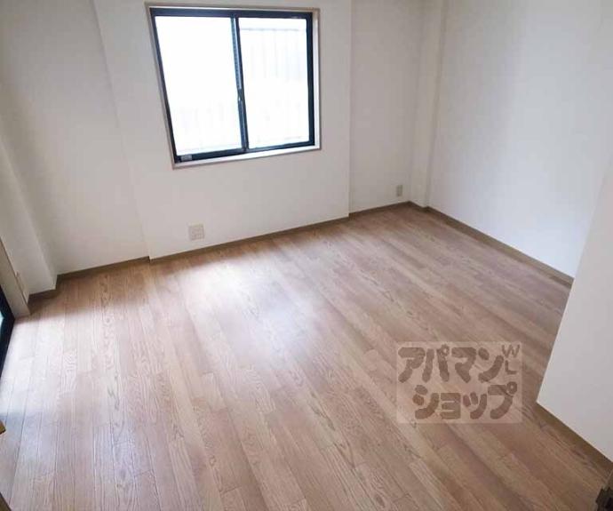 【グラッツアモーレ山科】間取