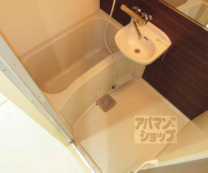 【ハーミテージ安朱】間取