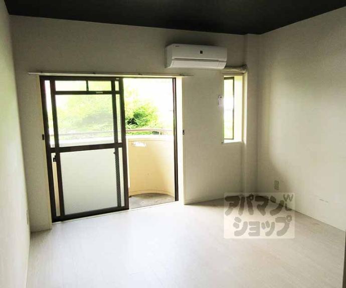 【ハーミテージ安朱】間取