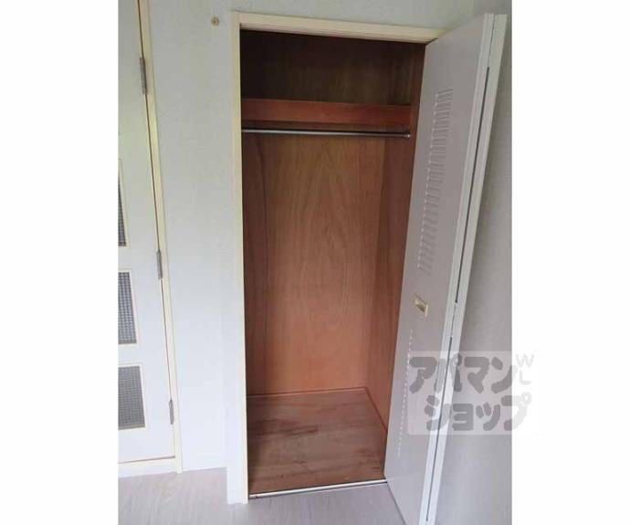 【ハーミテージ安朱】間取