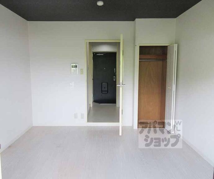 【ハーミテージ安朱】間取