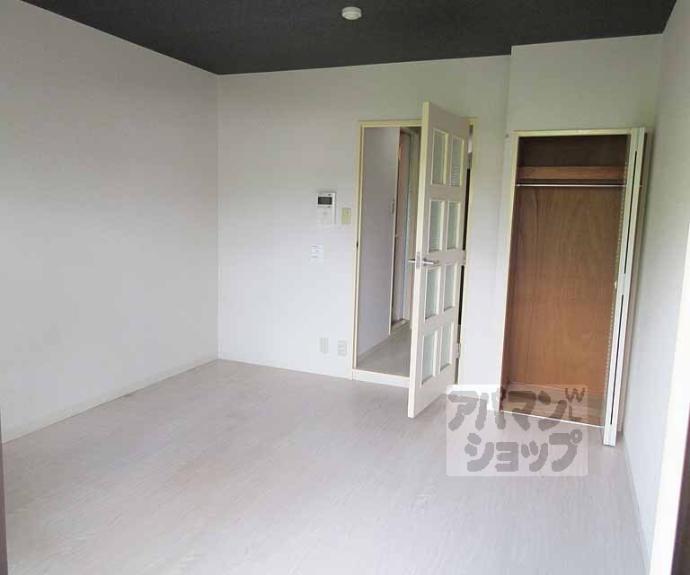 【ハーミテージ安朱】間取