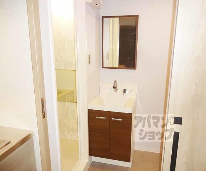 【ハーミテージ安朱】間取