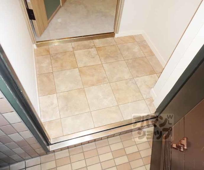 【ハーミテージ安朱】間取