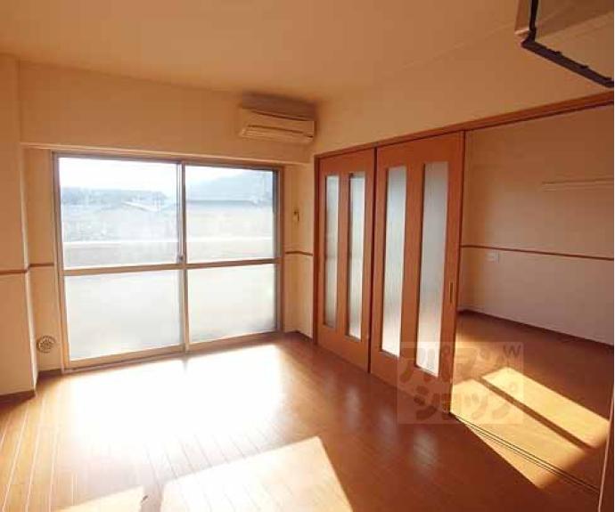 【シュシュパルク山陵】間取