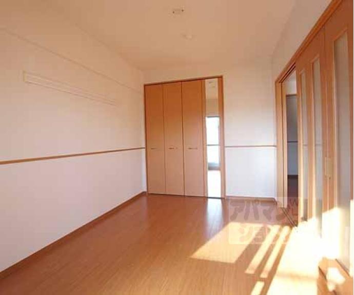 【シュシュパルク山陵】間取