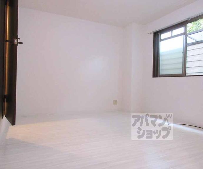 【プラネシア星の子山科駅前】間取