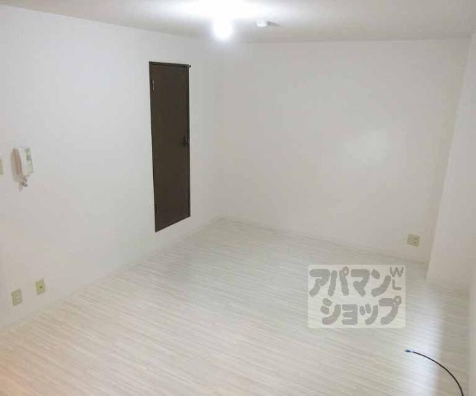 【プラネシア星の子山科駅前】間取