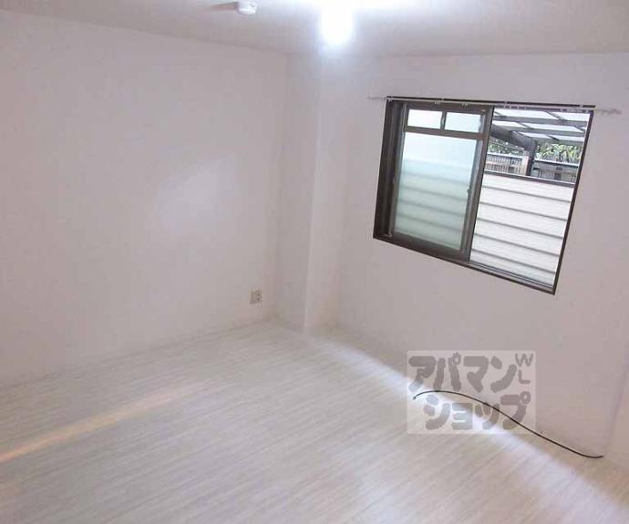 【プラネシア星の子山科駅前】間取