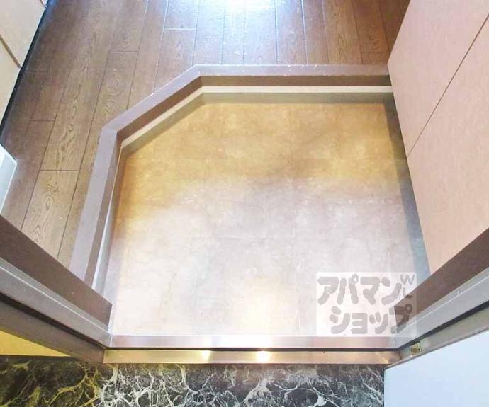 【プラネシア星の子山科駅前】間取