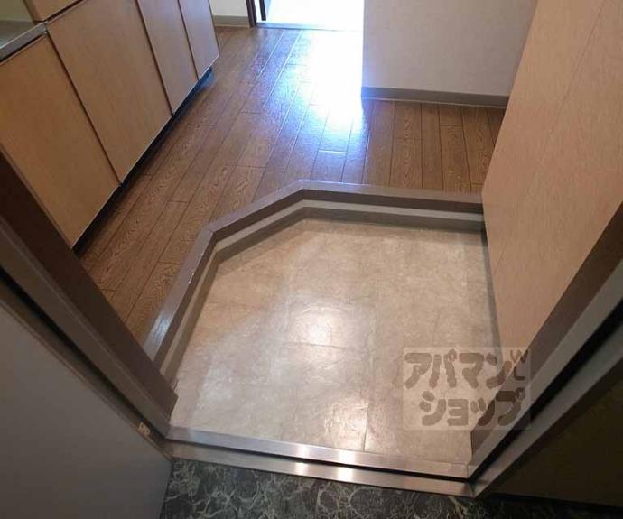 【プラネシア星の子山科駅前】間取