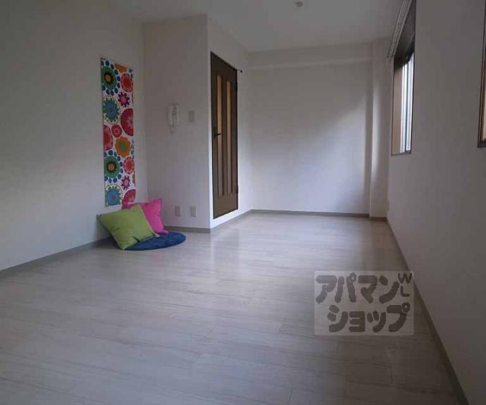 【プラネシア星の子山科駅前】間取