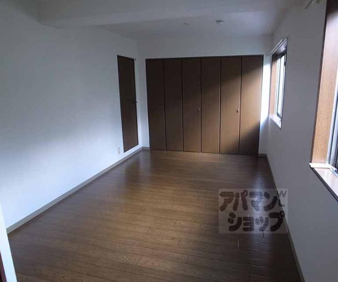 【プラネシア星の子山科駅前】間取